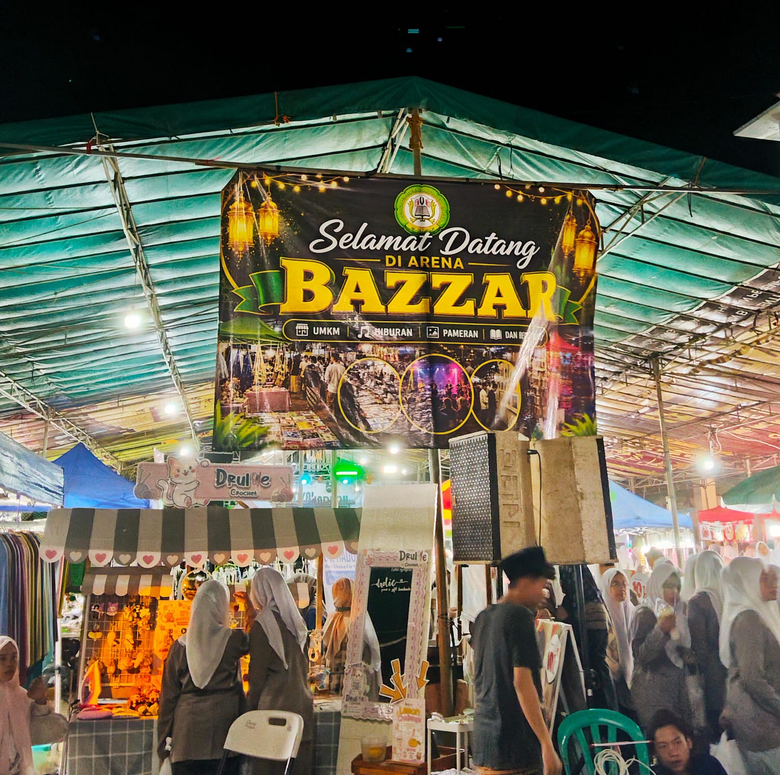 Santri Andalusia Ramaikan Bazar UMKM, Wayang Santri Perdana Hadir di Haul Leler