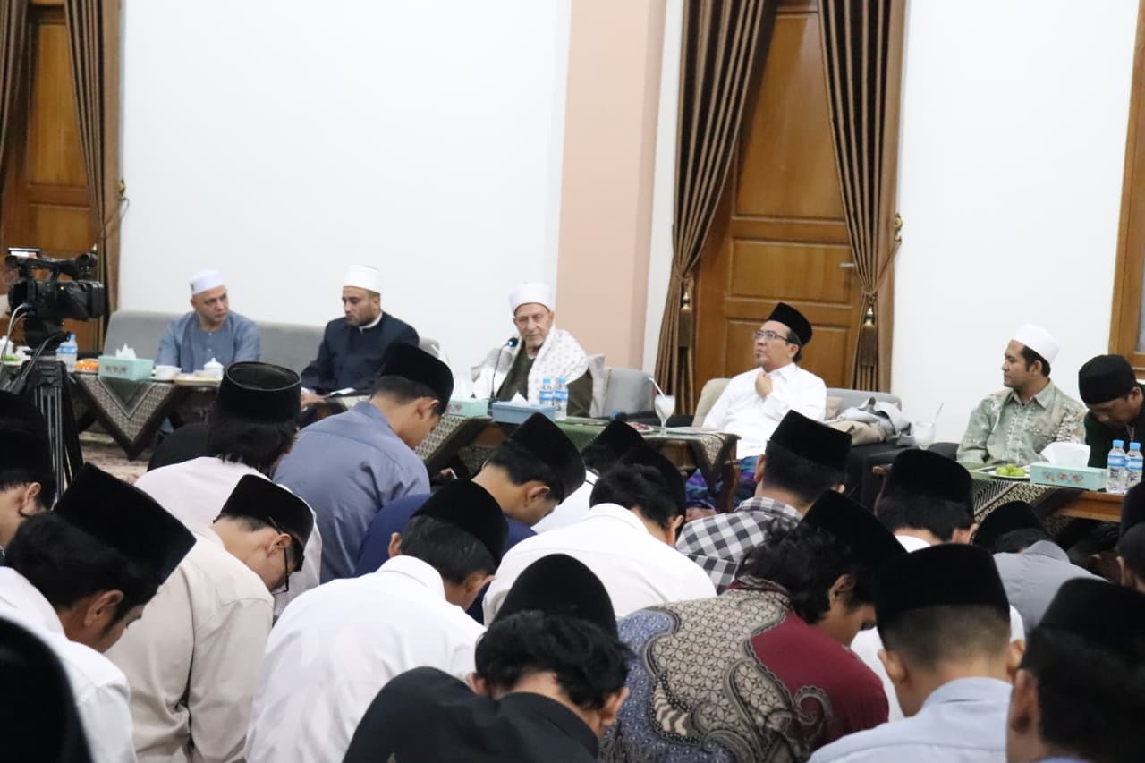 Kisah Guru Syekh Fathi yang Mengingatkan Gus Anam pada Imdad